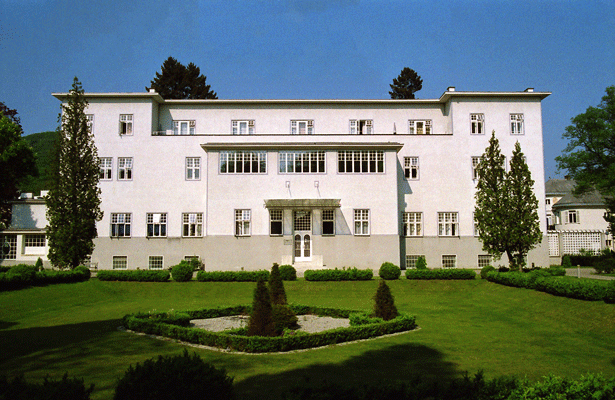 Purkersdorf, Sanatorium Purkersdorf, Arch. Josef Hoffmann, 1996 Restaurierung bei gleichzeitigem Rückbau des aufgesetzten Dachgeschosses